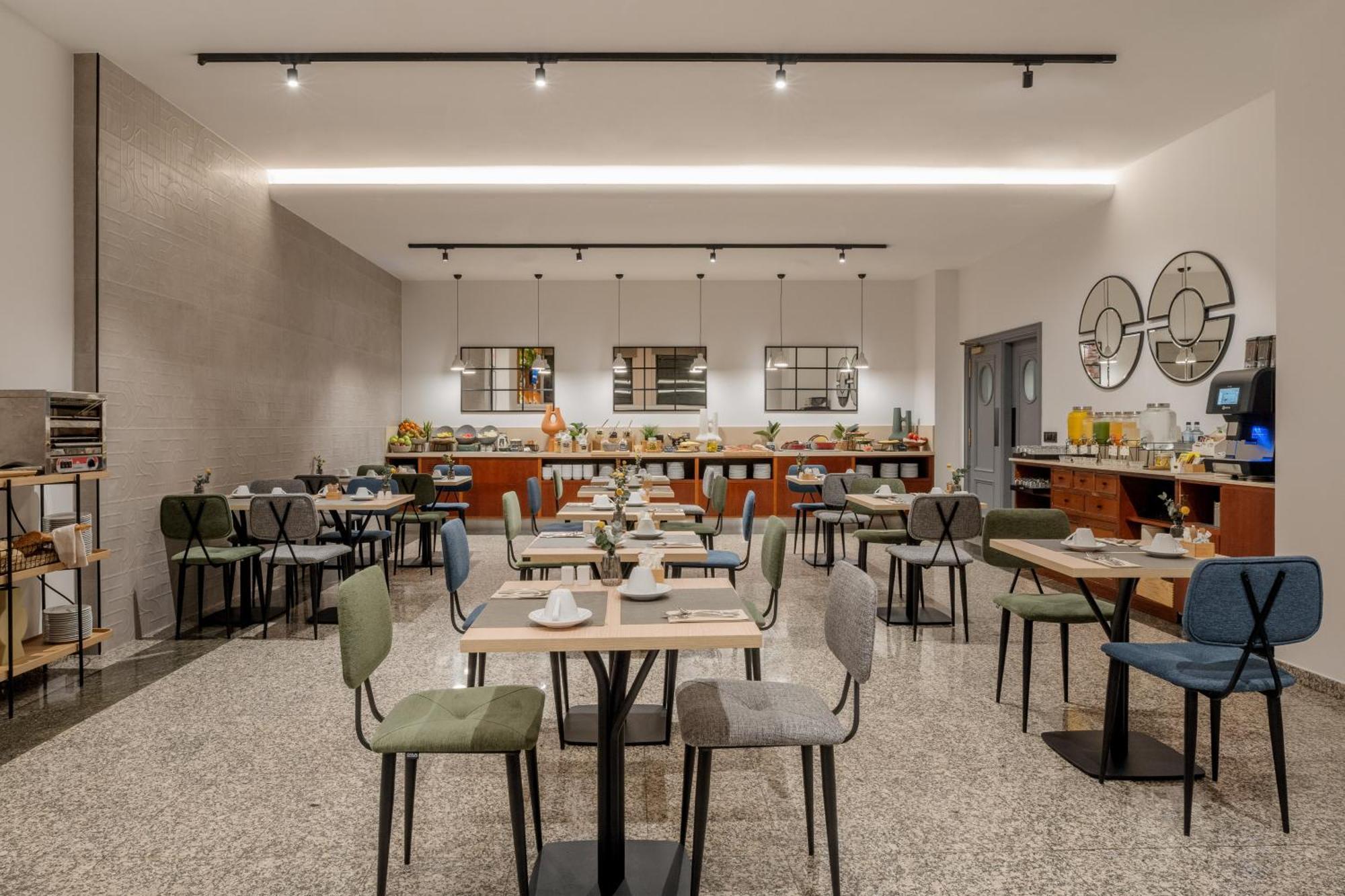 Hotel Santiago Plaza Affiliated By Melia Santiago de Compostela Exterior photo